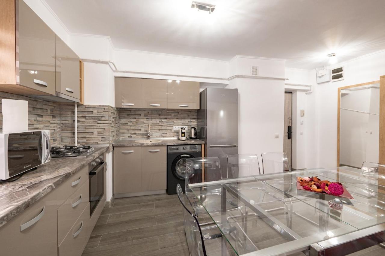 Luxury Ultracentral Piteşti Exterior foto