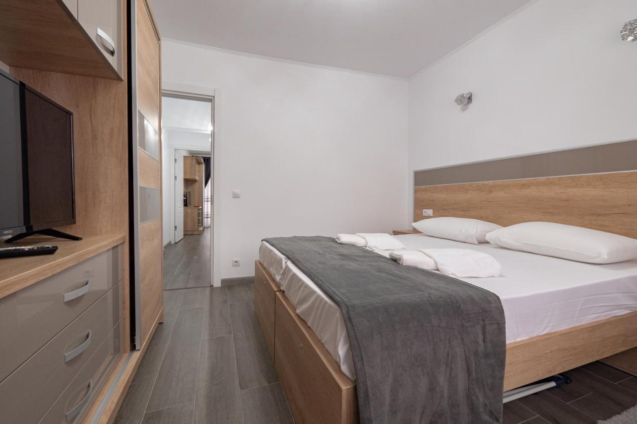 Luxury Ultracentral Piteşti Exterior foto